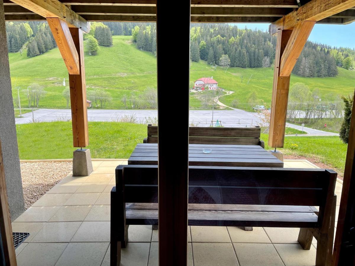 Gite Avec Terrasse Et Belle Vue - Chaletnelda Com Lamoura Dış mekan fotoğraf